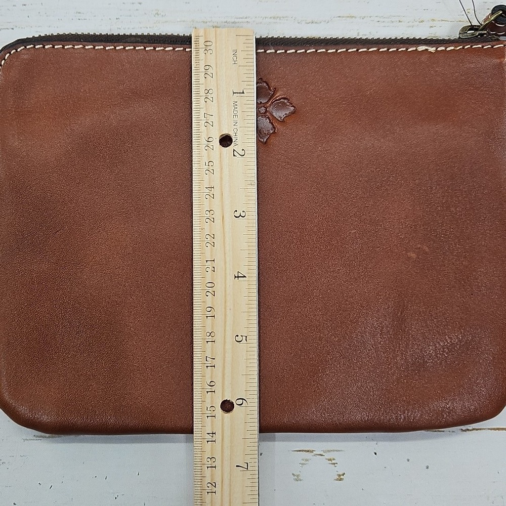 Patricia Nash Tan Cassini Clutch Wristlet 100% Leather Purse 8.75" x 6.5" P34901 - Picture 11 of 12